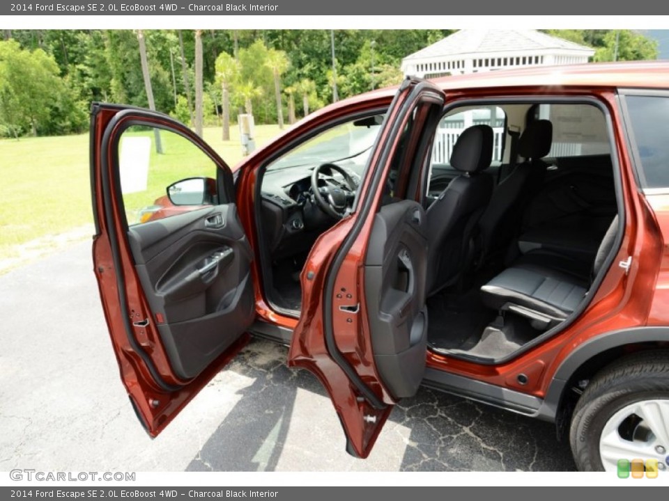 Charcoal Black Interior Photo for the 2014 Ford Escape SE 2.0L EcoBoost 4WD #82733664