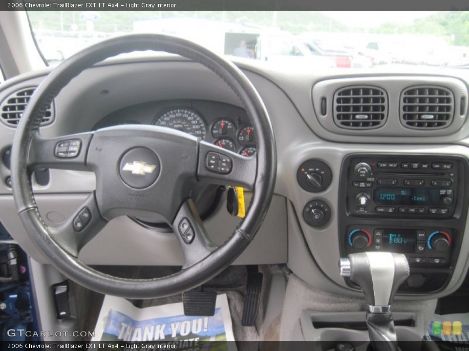 Light Gray Interior Dashboard for the 2006 Chevrolet TrailBlazer EXT LT 4x4 #82735620