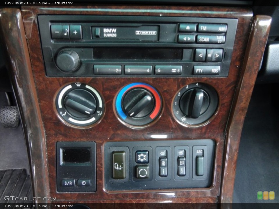 Black Interior Controls for the 1999 BMW Z3 2.8 Coupe #82748593