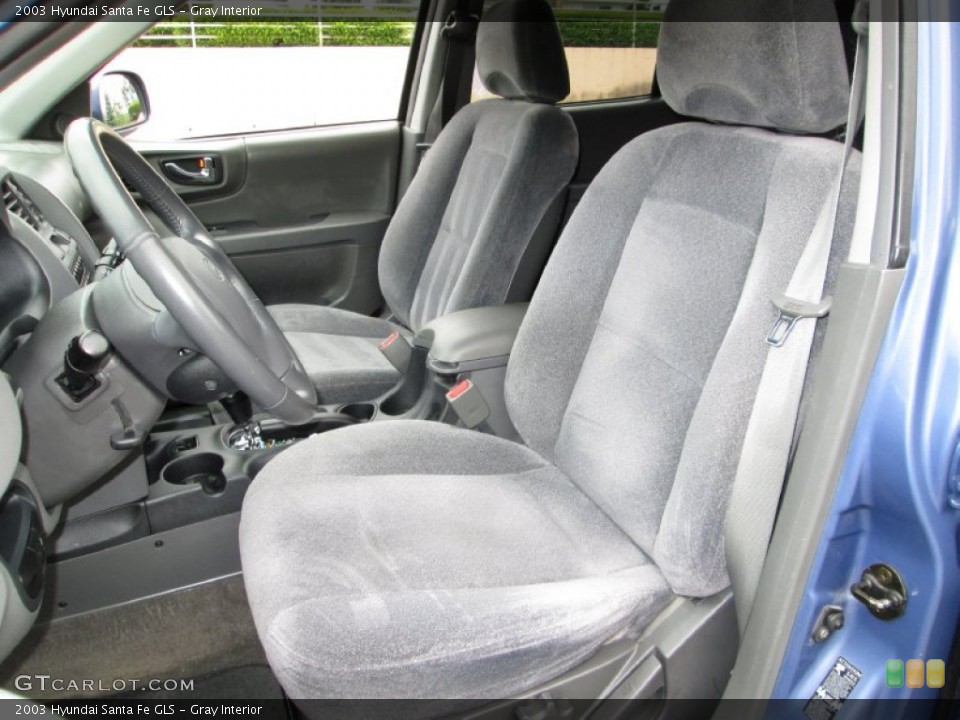 Gray Interior Photo for the 2003 Hyundai Santa Fe GLS #82756627