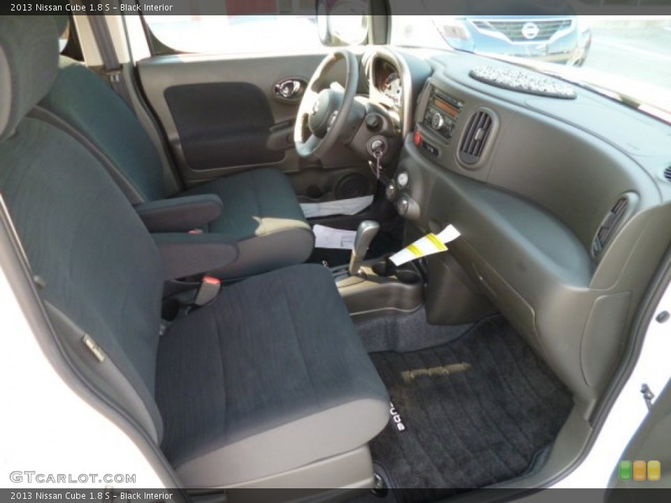 Black Interior Photo for the 2013 Nissan Cube 1.8 S #82767155