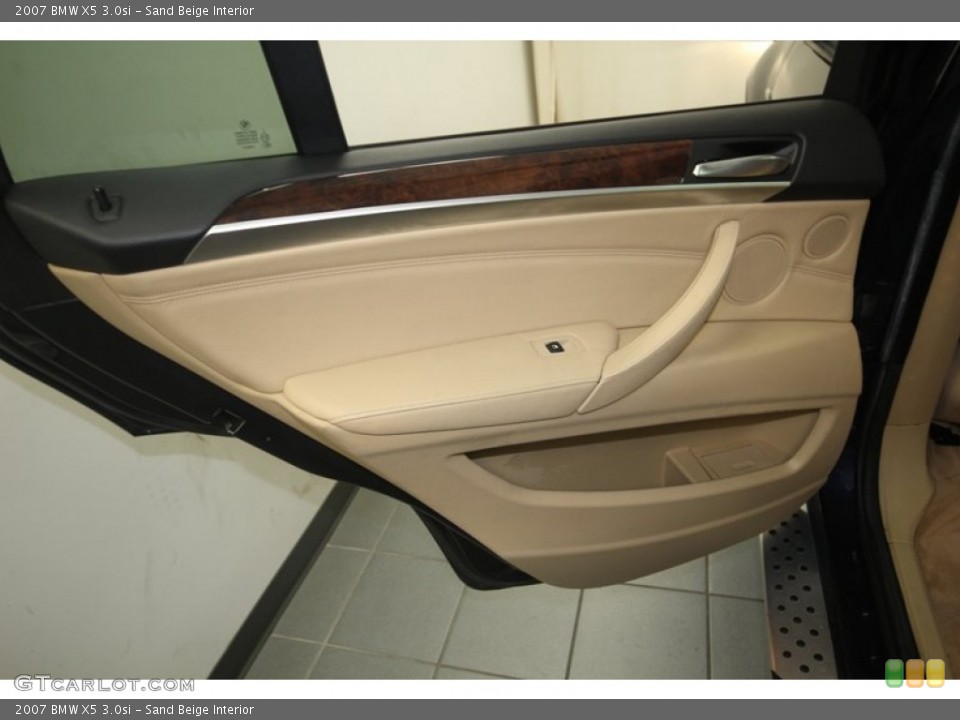Sand Beige Interior Door Panel for the 2007 BMW X5 3.0si #82783643