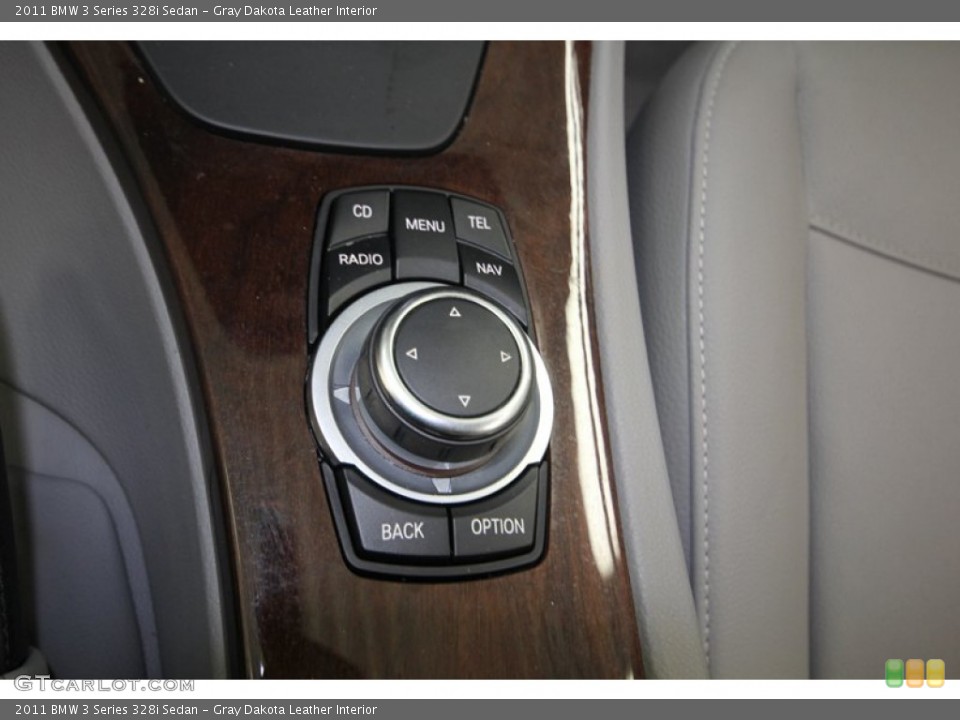 Gray Dakota Leather Interior Controls for the 2011 BMW 3 Series 328i Sedan #82787254