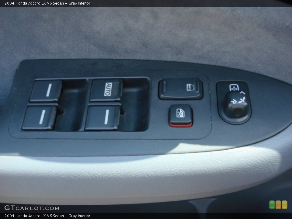 Gray Interior Controls for the 2004 Honda Accord LX V6 Sedan #82800475