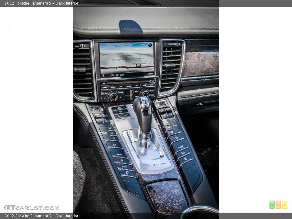 Black Interior Controls for the 2012 Porsche Panamera S #82810566