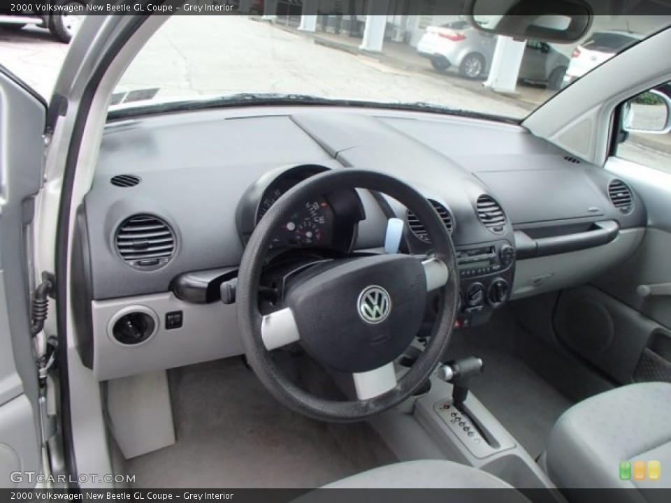 Grey Interior Dashboard for the 2000 Volkswagen New Beetle GL Coupe #82822796