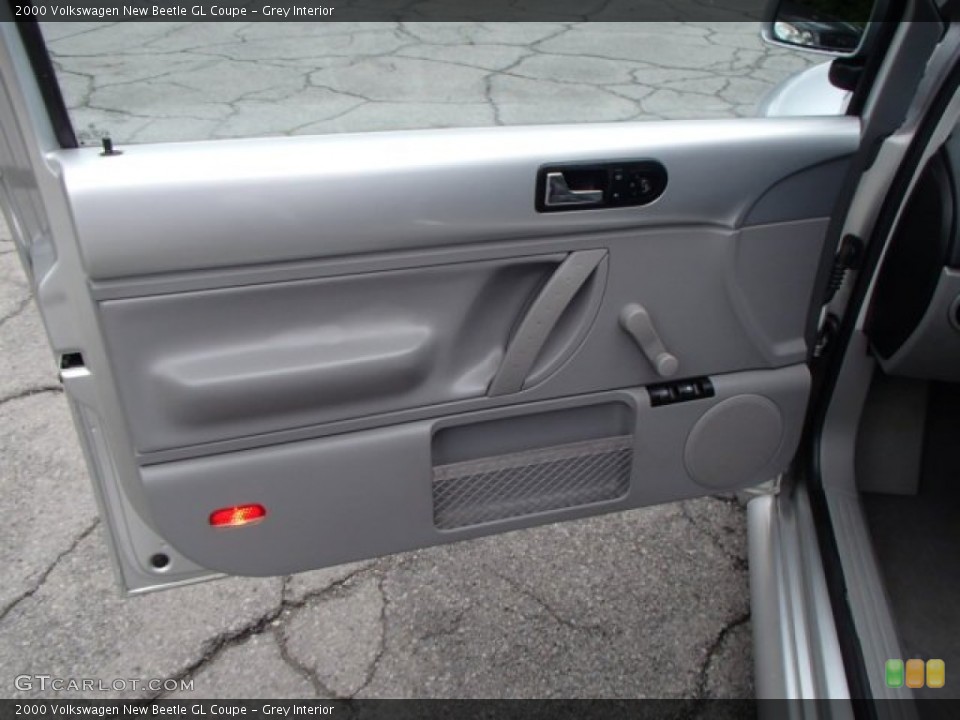 Grey Interior Door Panel for the 2000 Volkswagen New Beetle GL Coupe #82822846