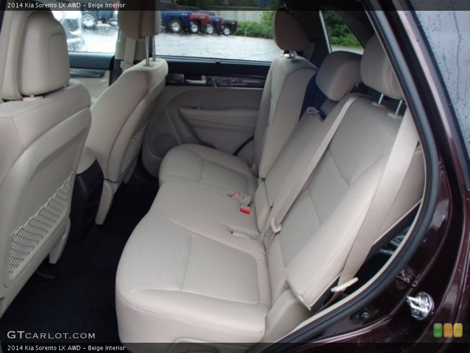 Beige Interior Rear Seat for the 2014 Kia Sorento LX AWD #82826533