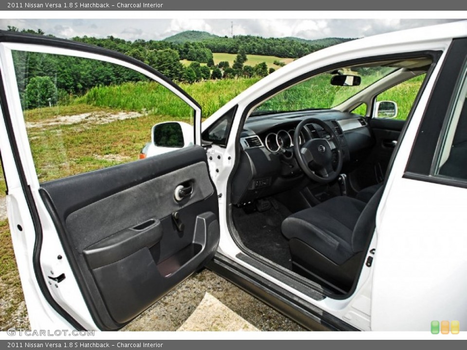 Charcoal Interior Photo for the 2011 Nissan Versa 1.8 S Hatchback #82830149