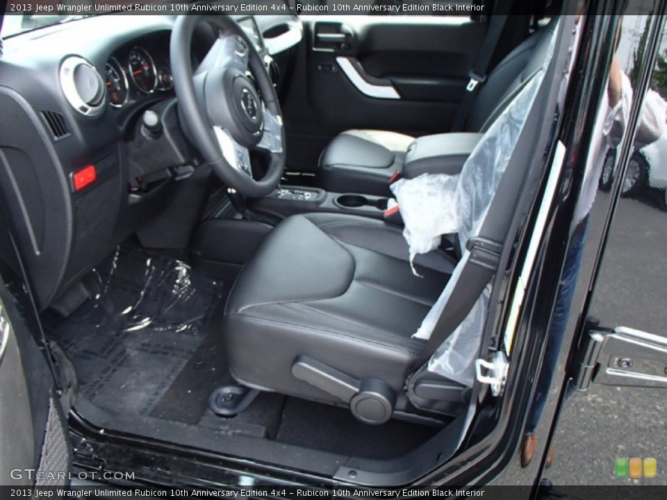Rubicon 10th Anniversary Edition Black Interior Photo for the 2013 Jeep Wrangler Unlimited Rubicon 10th Anniversary Edition 4x4 #82832839