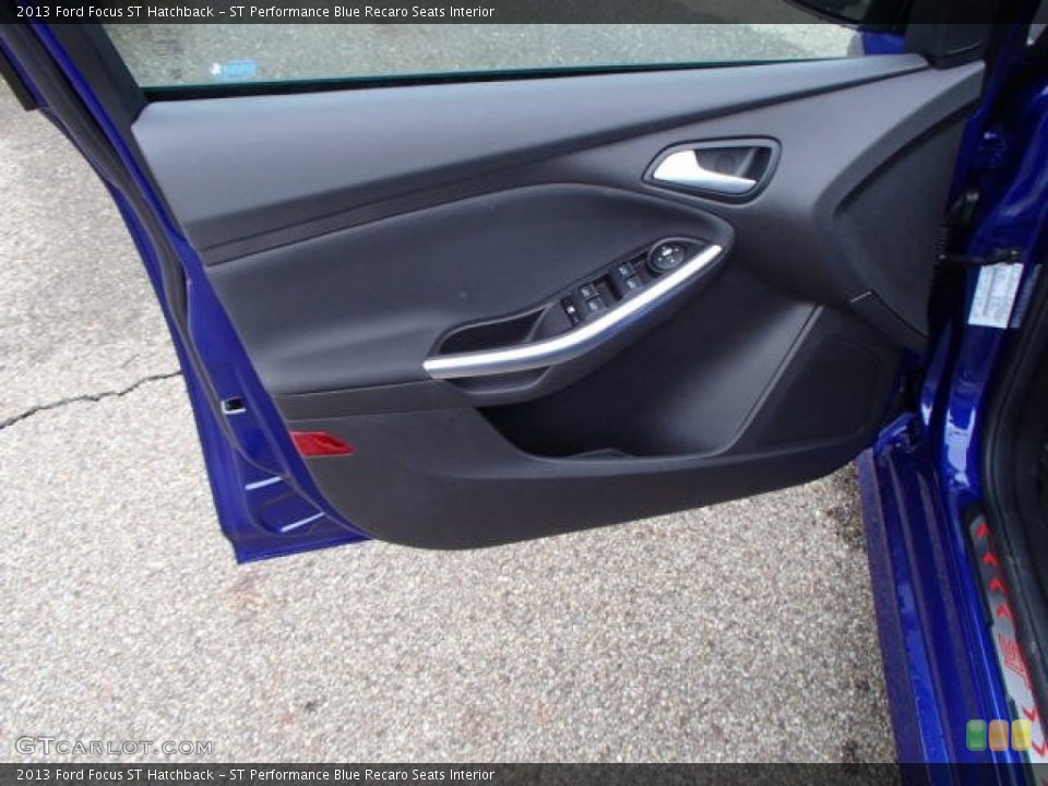 ST Performance Blue Recaro Seats Interior Door Panel for the 2013 Ford Focus ST Hatchback #82841143