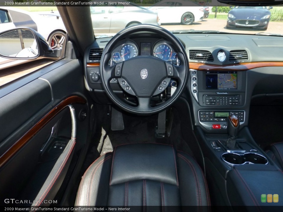 Nero Interior Dashboard for the 2009 Maserati GranTurismo  #82843082