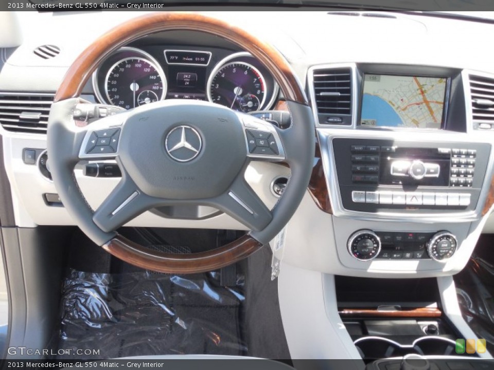 Grey Interior Dashboard for the 2013 Mercedes-Benz GL 550 4Matic #82858517