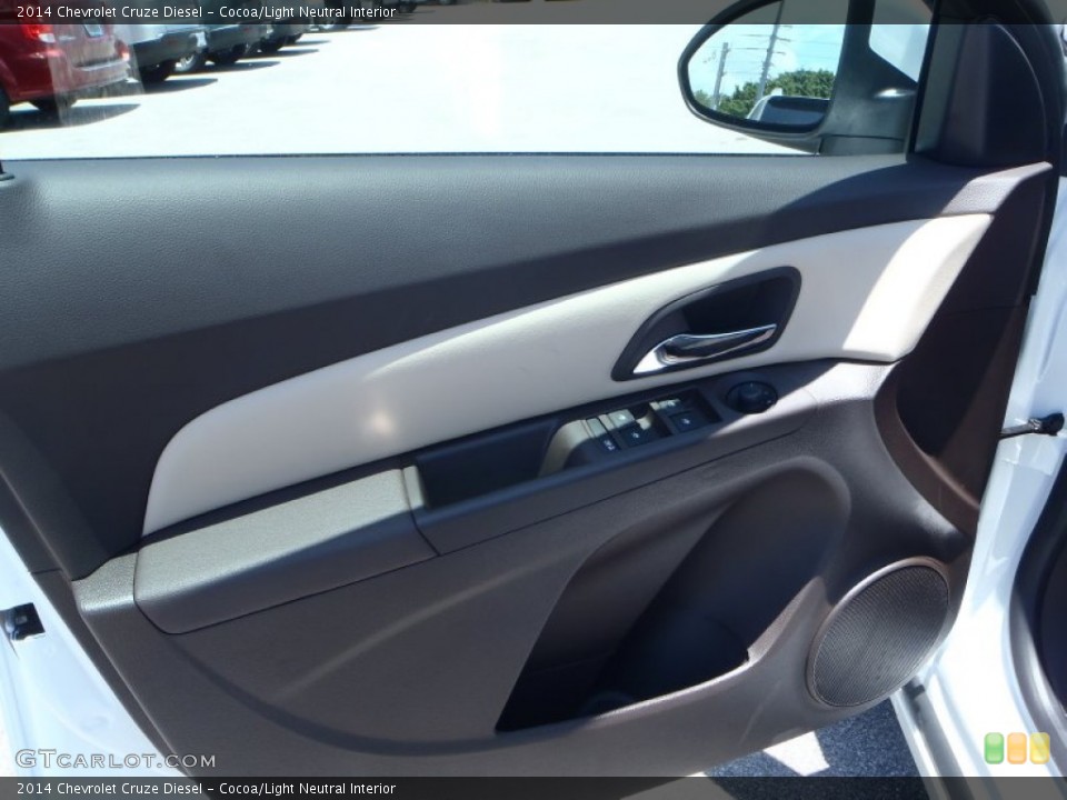 Cocoa/Light Neutral Interior Door Panel for the 2014 Chevrolet Cruze Diesel #82859528