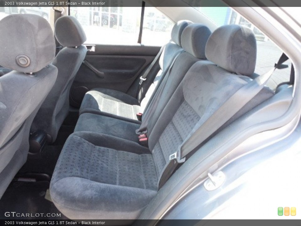 Black Interior Rear Seat For The 2003 Volkswagen Jetta Gls