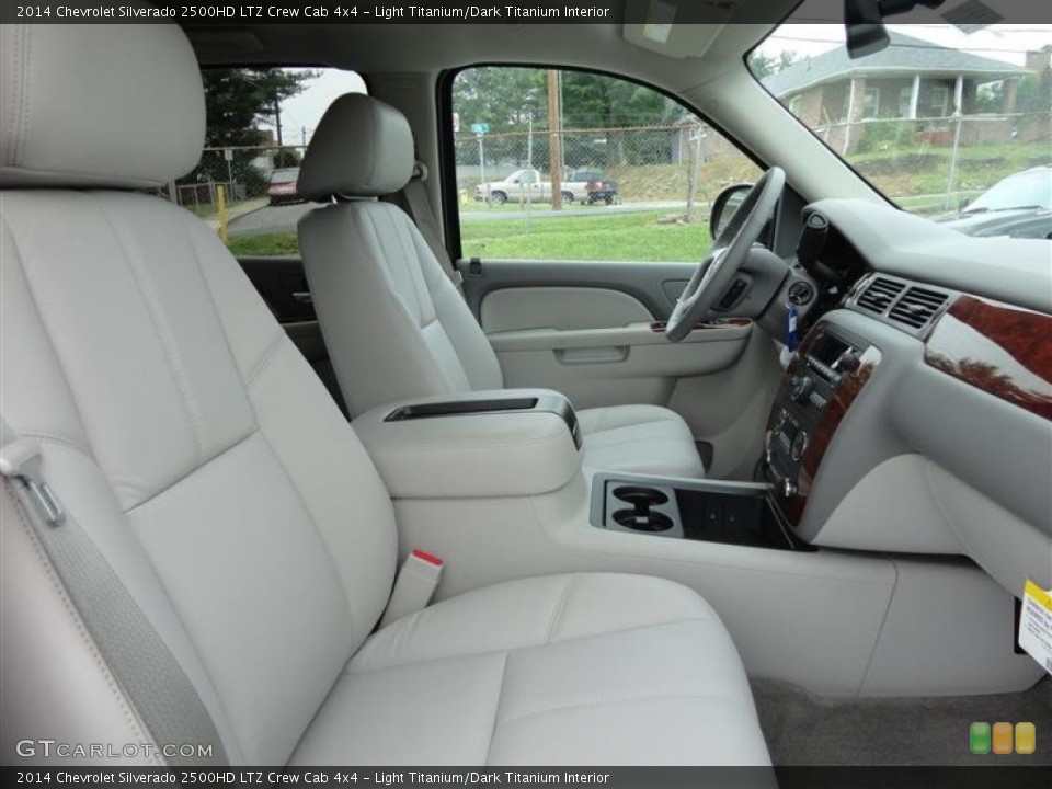 Light Titanium/Dark Titanium Interior Photo for the 2014 Chevrolet Silverado 2500HD LTZ Crew Cab 4x4 #82884947