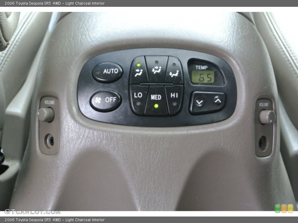 Light Charcoal Interior Controls for the 2006 Toyota Sequoia SR5 4WD #82890512