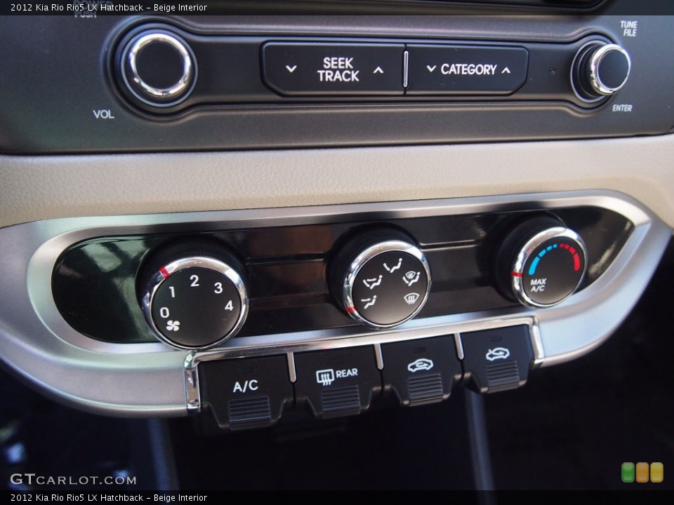 Beige Interior Controls for the 2012 Kia Rio Rio5 LX Hatchback #82896485