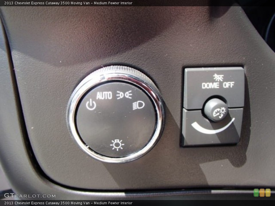 Medium Pewter Interior Controls for the 2013 Chevrolet Express Cutaway 3500 Moving Van #82908884