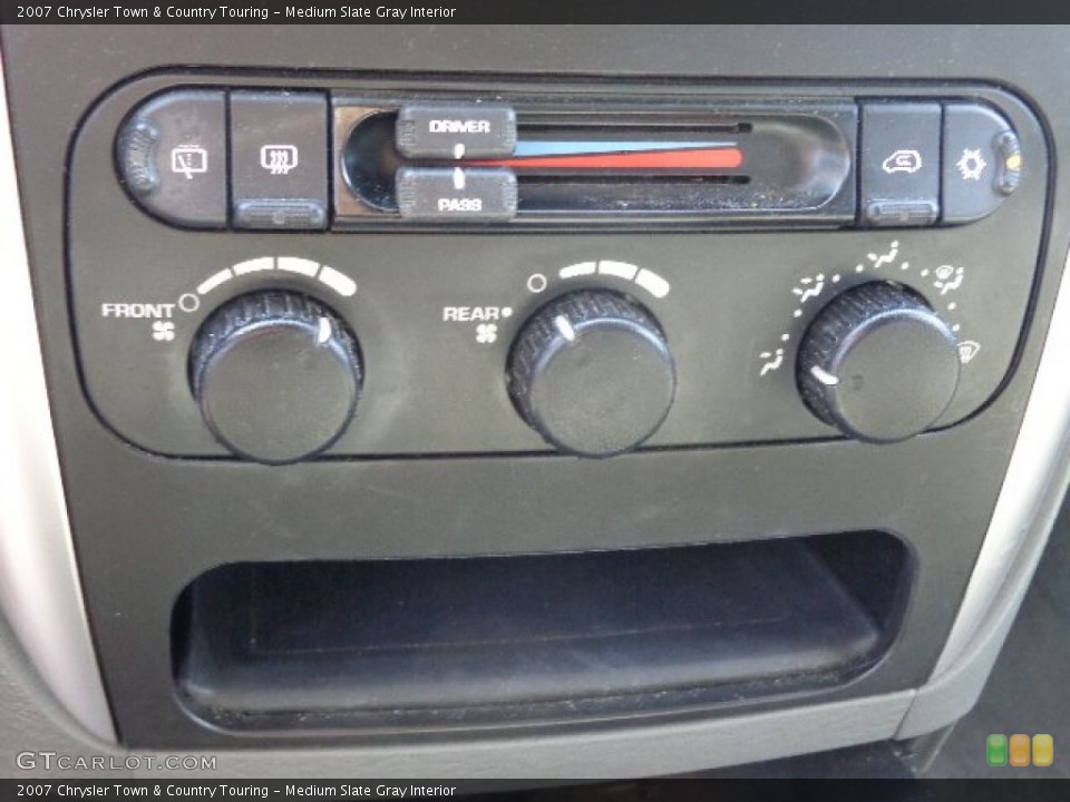 Medium Slate Gray Interior Controls for the 2007 Chrysler Town & Country Touring #82913216