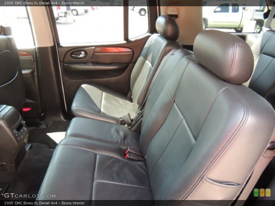 Ebony Interior Rear Seat for the 2005 GMC Envoy XL Denali 4x4 #82933849