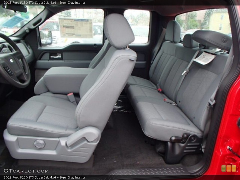Steel Gray Interior Photo for the 2013 Ford F150 STX SuperCab 4x4 #82949230