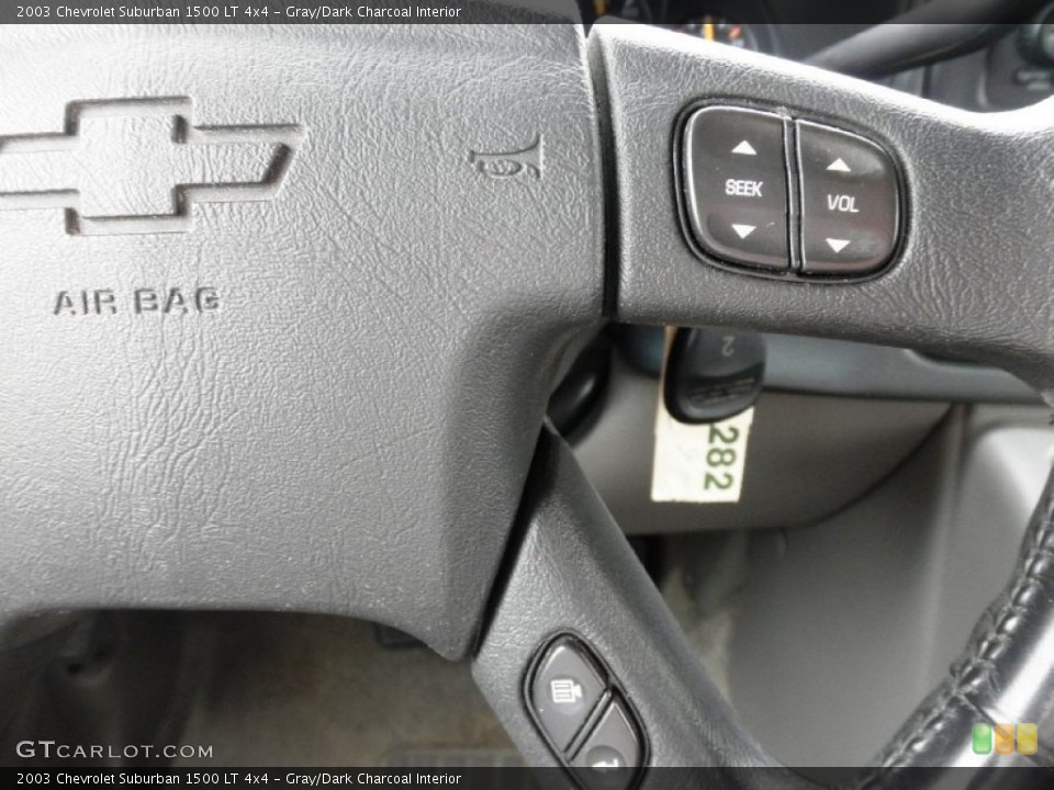 Gray/Dark Charcoal Interior Controls for the 2003 Chevrolet Suburban 1500 LT 4x4 #82952146