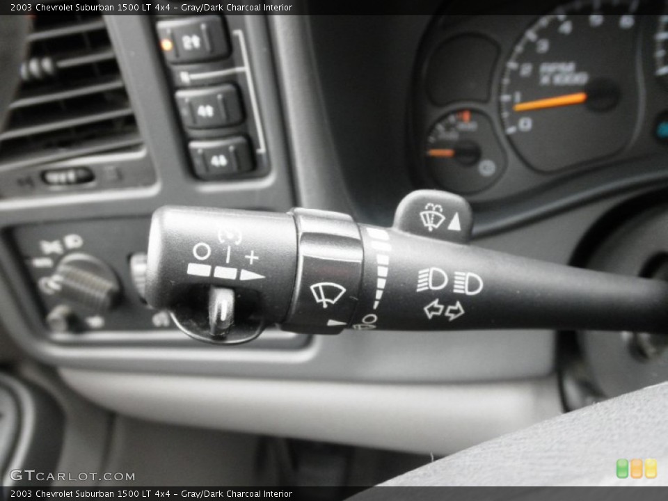 Gray/Dark Charcoal Interior Controls for the 2003 Chevrolet Suburban 1500 LT 4x4 #82952218