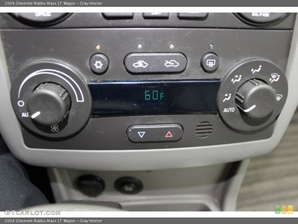 Gray Interior Controls for the 2004 Chevrolet Malibu Maxx LT Wagon #82952542