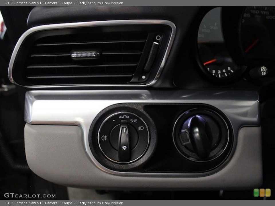 Black/Platinum Grey Interior Controls for the 2012 Porsche New 911 Carrera S Coupe #82956751
