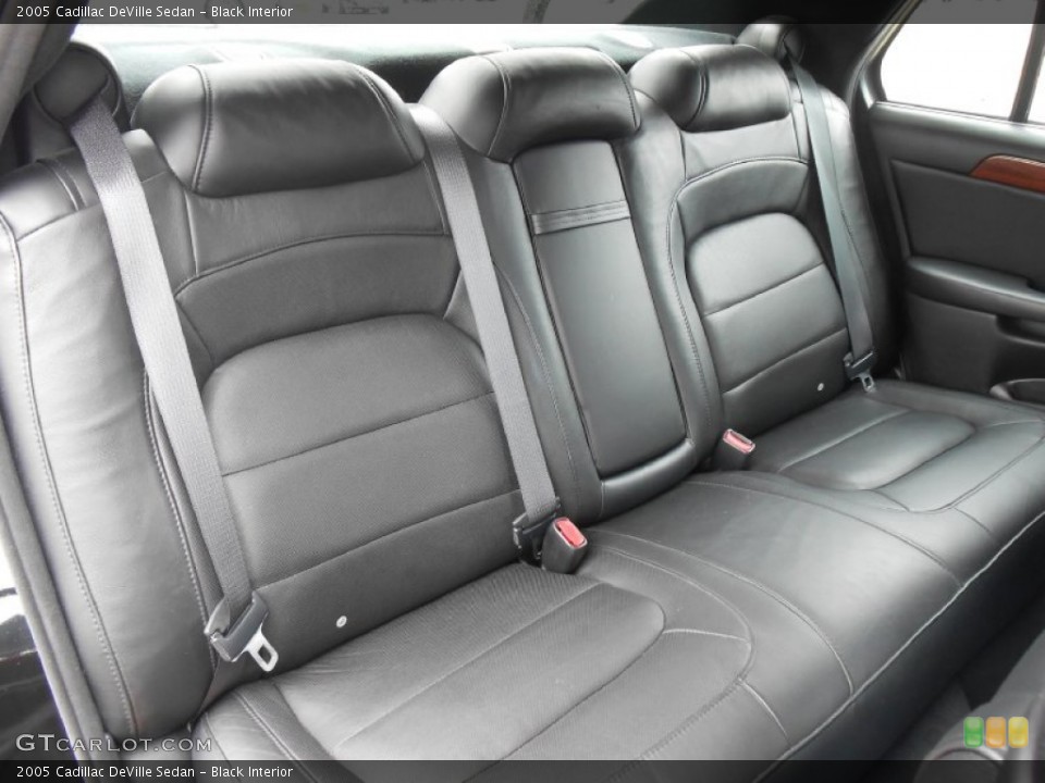 Black Interior Rear Seat for the 2005 Cadillac DeVille Sedan #82964095