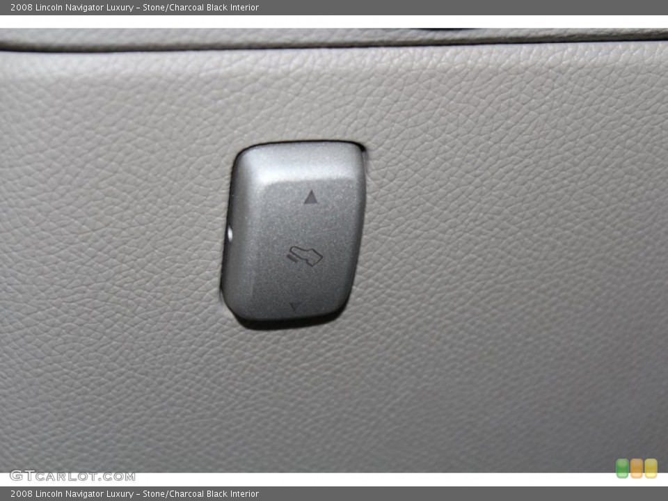 Stone/Charcoal Black Interior Controls for the 2008 Lincoln Navigator Luxury #82982000