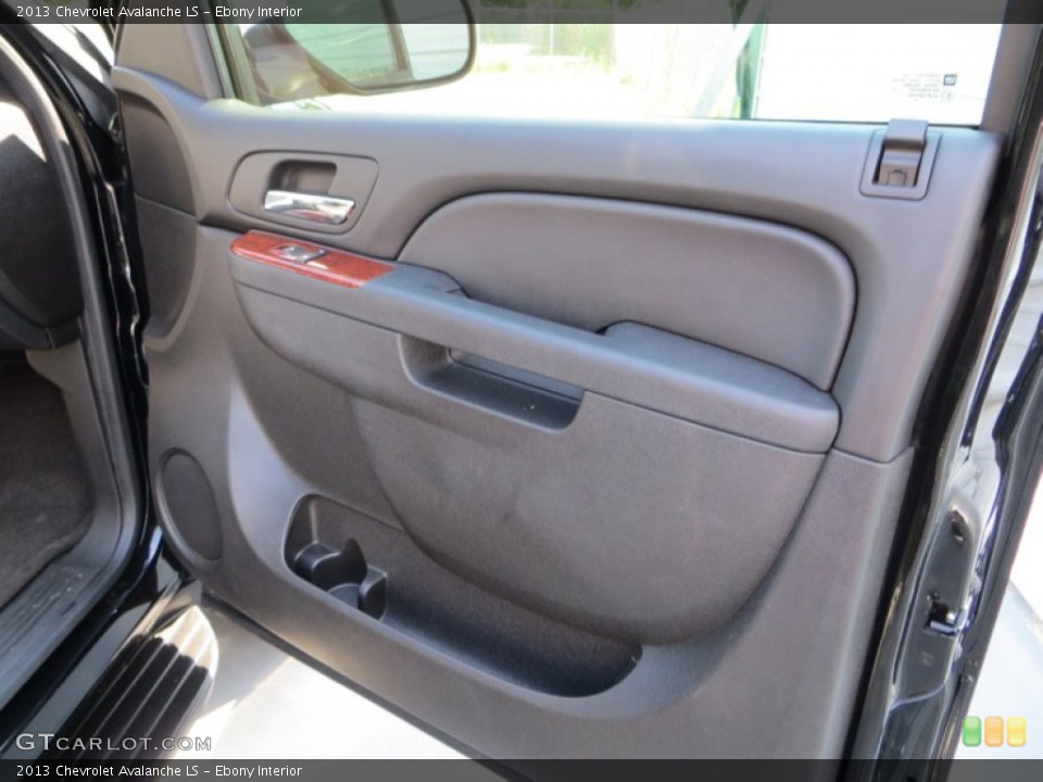 Ebony Interior Door Panel for the 2013 Chevrolet Avalanche LS #82987031