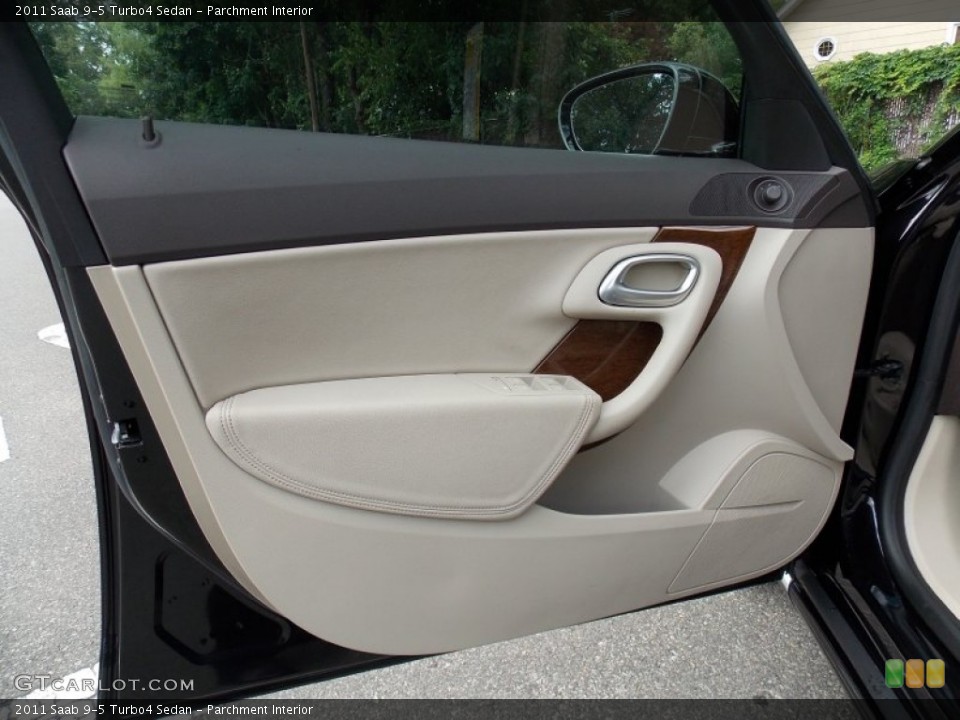 Parchment Interior Door Panel for the 2011 Saab 9-5 Turbo4 Sedan #82997414
