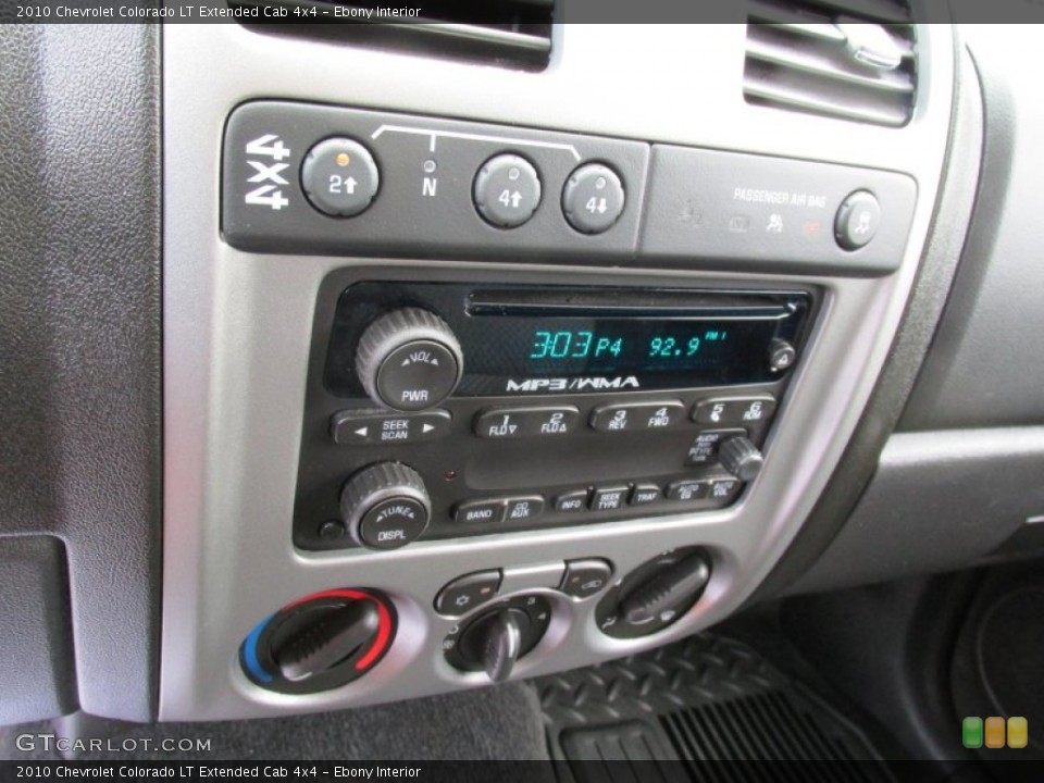 Ebony Interior Controls for the 2010 Chevrolet Colorado LT Extended Cab 4x4 #83001918