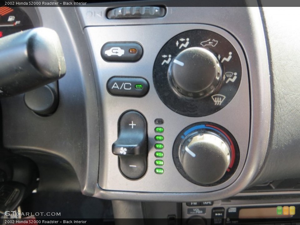 Black Interior Controls for the 2002 Honda S2000 Roadster #83029677
