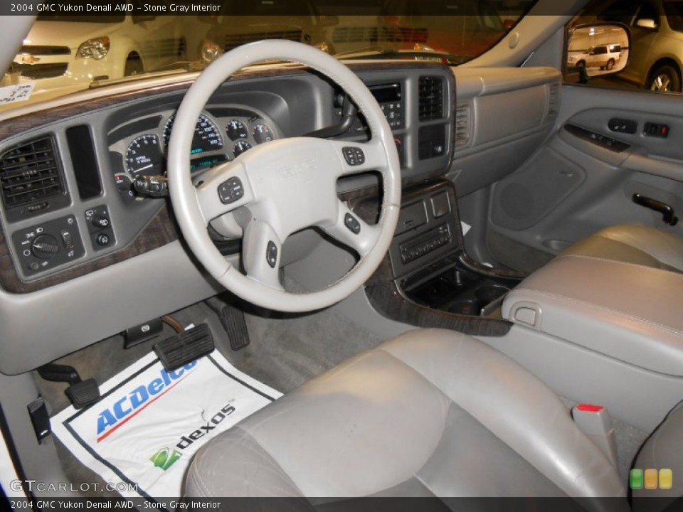 Stone Gray Interior Photo for the 2004 GMC Yukon Denali AWD #83053786