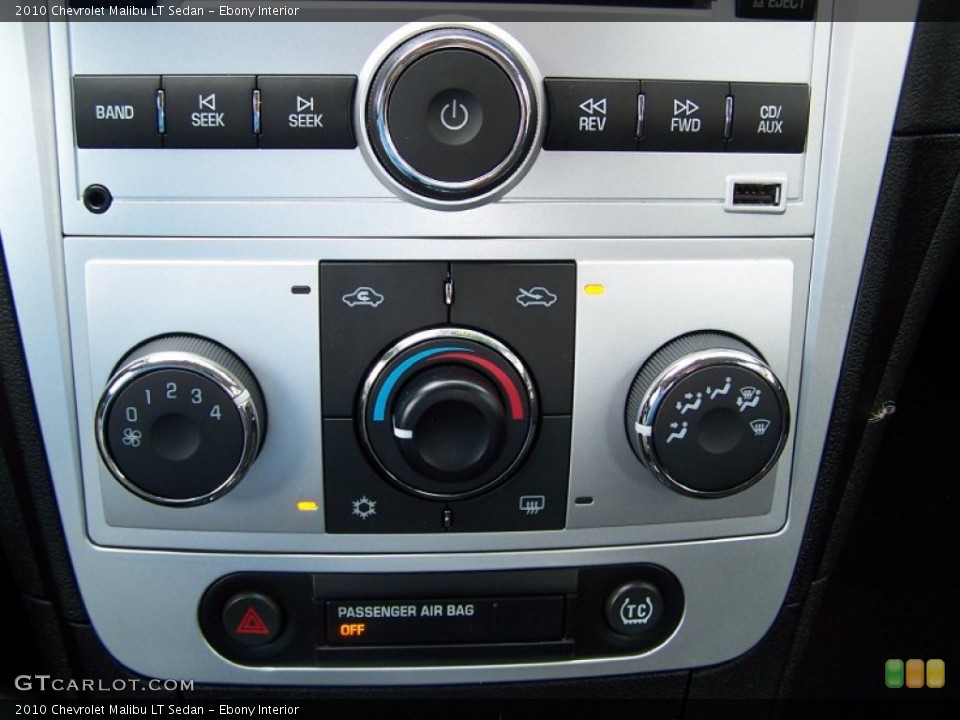 Ebony Interior Controls for the 2010 Chevrolet Malibu LT Sedan #83061288