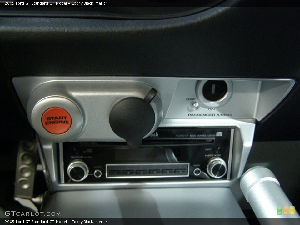 Ebony Black Interior Controls for the 2005 Ford GT  #83064