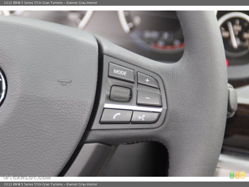 Everest Gray Interior Controls for the 2013 BMW 5 Series 550i Gran Turismo #83072615
