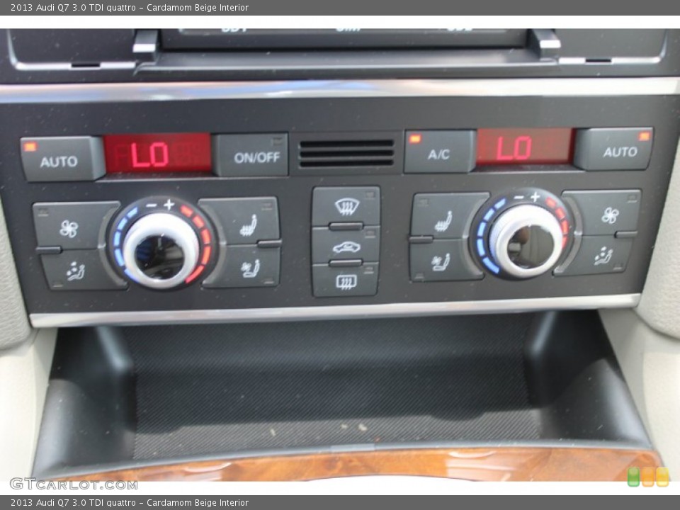 Cardamom Beige Interior Controls for the 2013 Audi Q7 3.0 TDI quattro #83081090