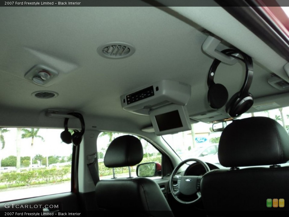 Black Interior Entertainment System for the 2007 Ford Freestyle Limited #83097363