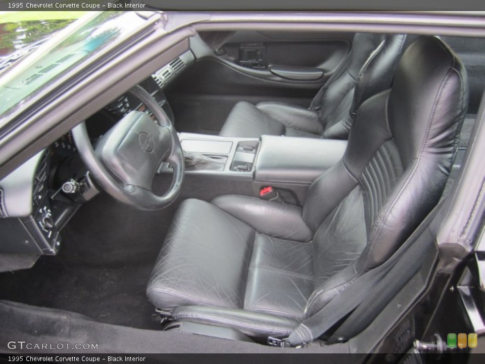 Black Interior Photo for the 1995 Chevrolet Corvette Coupe #83097476