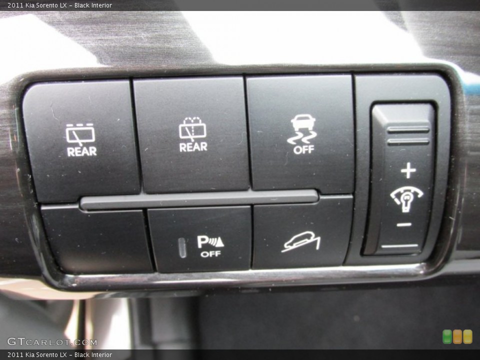Black Interior Controls for the 2011 Kia Sorento LX #83134690
