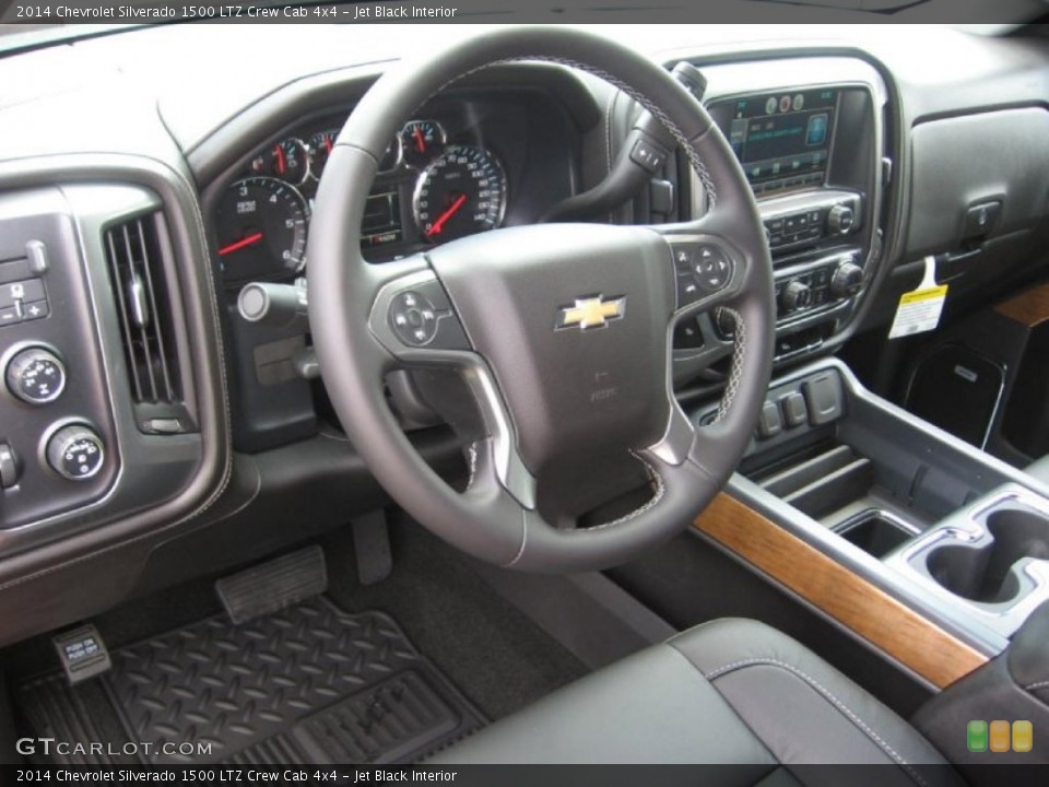 Jet Black Interior Dashboard for the 2014 Chevrolet Silverado 1500 LTZ Crew Cab 4x4 #83142410