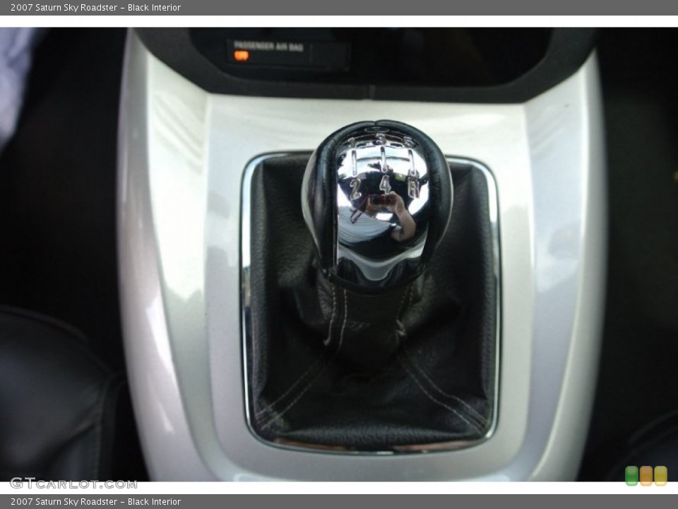 Black Interior Transmission for the 2007 Saturn Sky Roadster #83164918