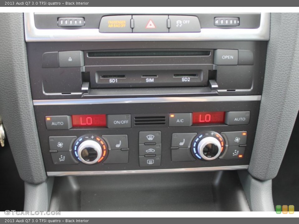 Black Interior Controls for the 2013 Audi Q7 3.0 TFSI quattro #83181597
