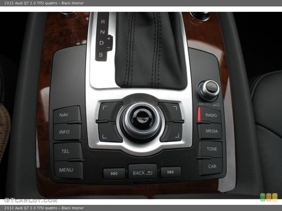 Black Interior Controls for the 2013 Audi Q7 3.0 TFSI quattro #83181645