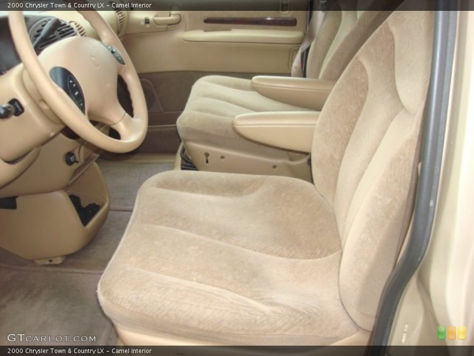 Camel 2000 Chrysler Town & Country Interiors