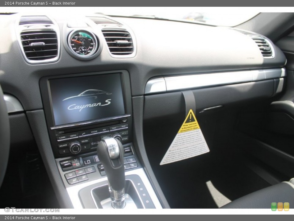 Black Interior Dashboard for the 2014 Porsche Cayman S #83232645